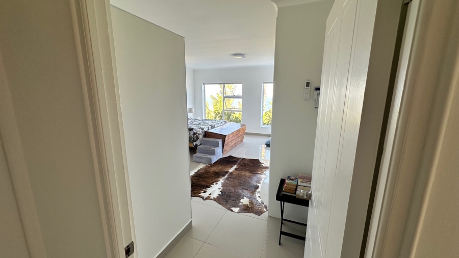 5 Bedroom Property for Sale in Dana Bay Western Cape